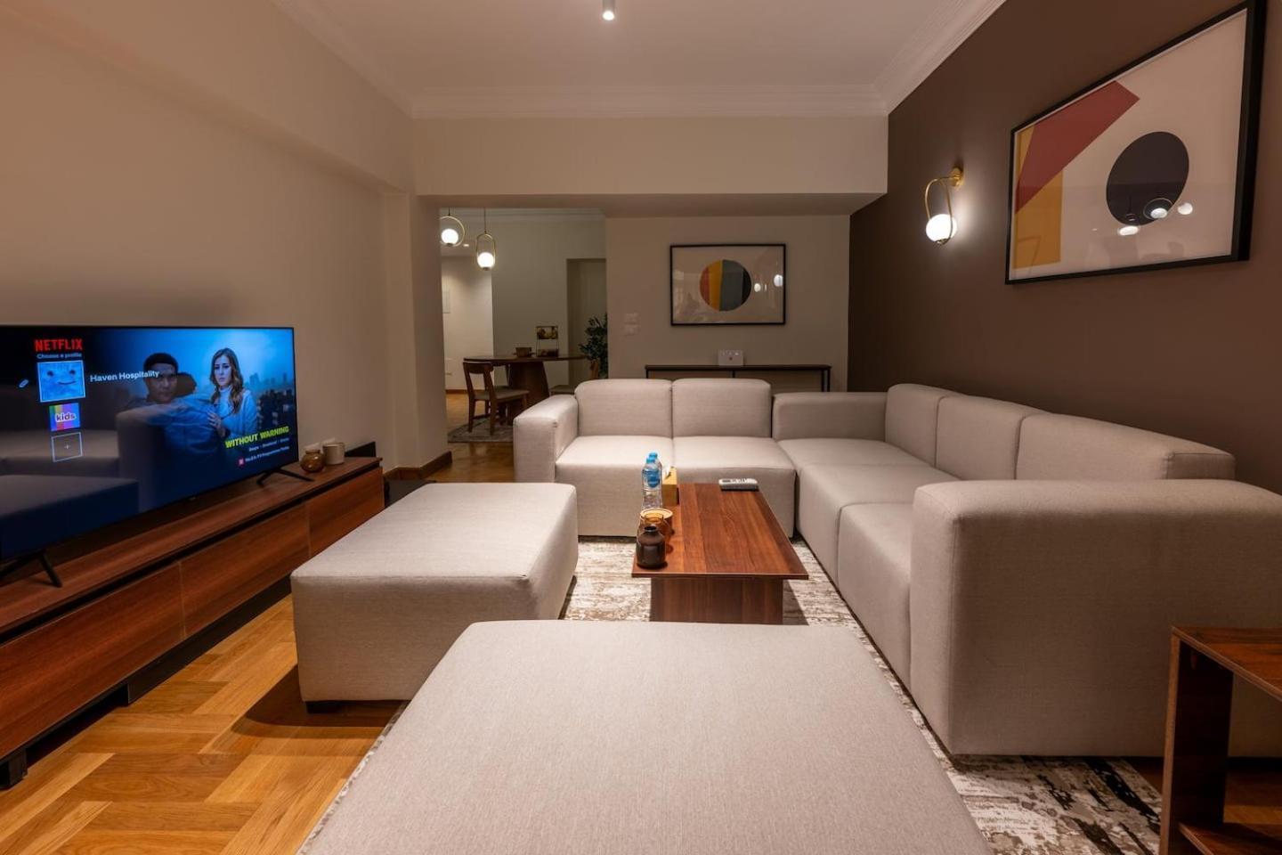 1832 Haven Residences - 2br Serviced -