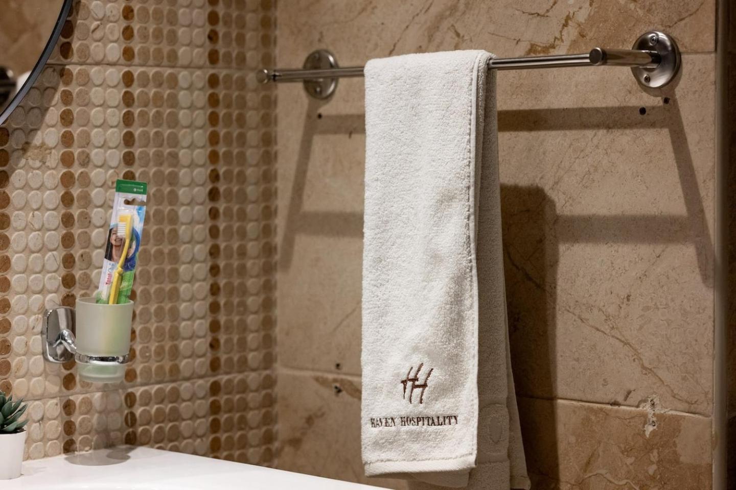 1832 Haven Residences - 2br Serviced - *